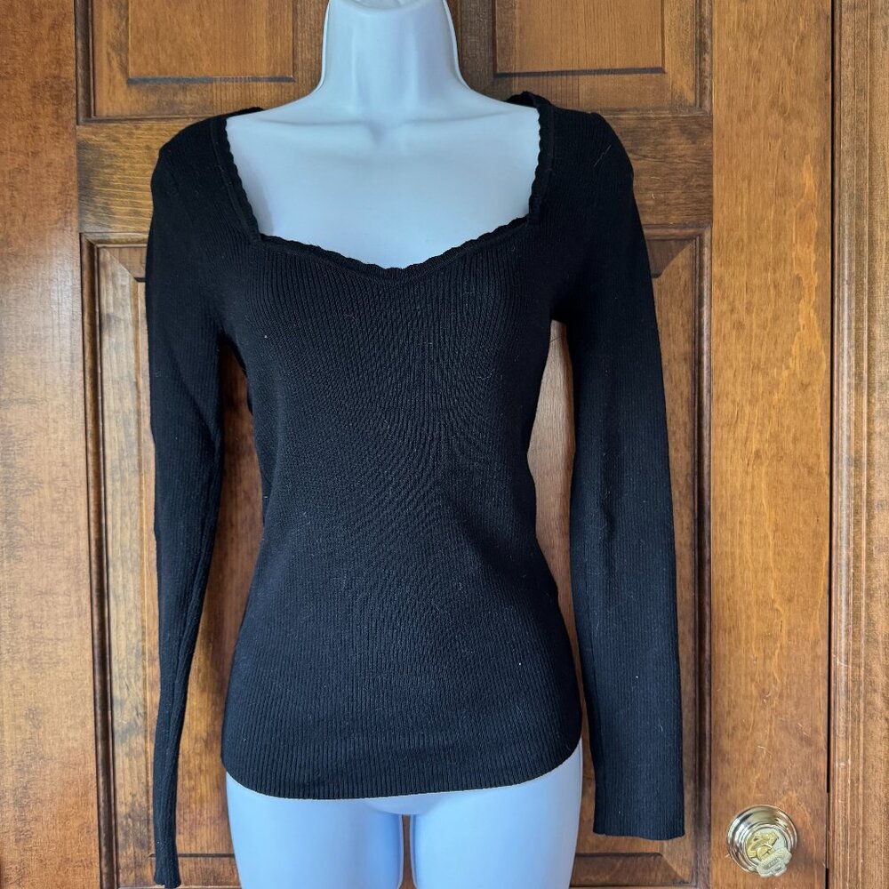 Old Navy Black Ribbed Sweater w/Scoop Neck Medium
